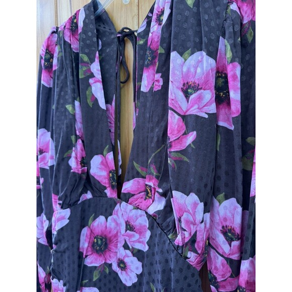 NWT Lovers And Friends Camden Mini Dress Sz Medium Floral Bodycon Back Tie Close - Picture 6 of 8